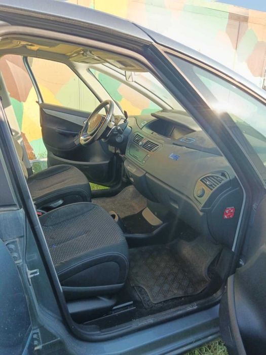 Citroen C4 Picasso на части