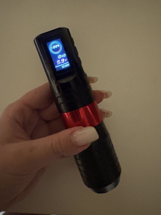 EZ P3 Pro Wireless Tattoo Machine de la EZ Tattoo. aparat tatuaje