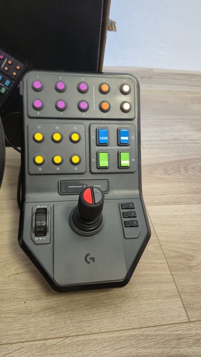 Echipament complet Logitech G Heavy Farm Sim/ETS2 Controller (Volan+Pedale+Side Panel Control Deck)