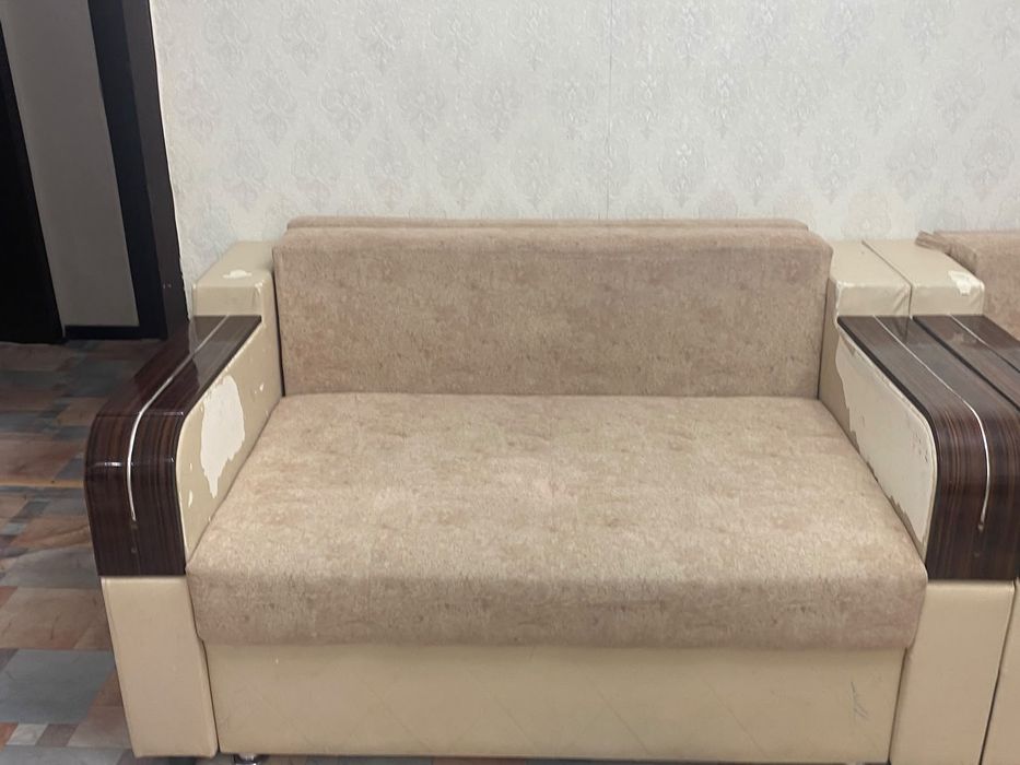 Продаю диван. Состояние хорошее