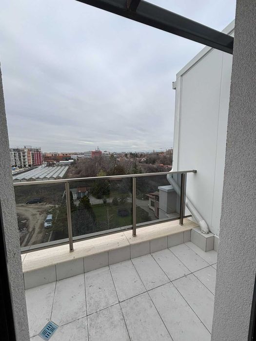 Продава се Четиристаен апартамент в Пловдив, Остромила - 180 кв.м за 666 €/кв.м - Снимка #15