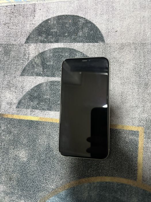 Продам iphone 11