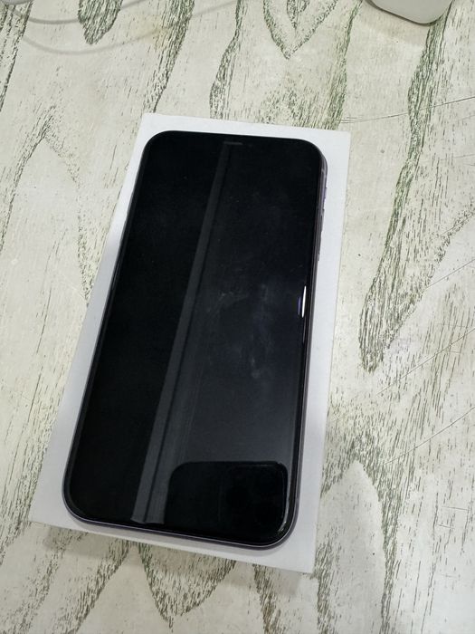 Iphone 11 128GB, ёмкость 76%