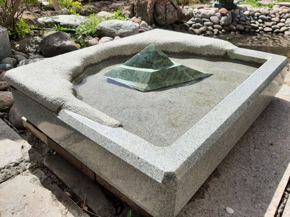 Декоративные каменные чаши