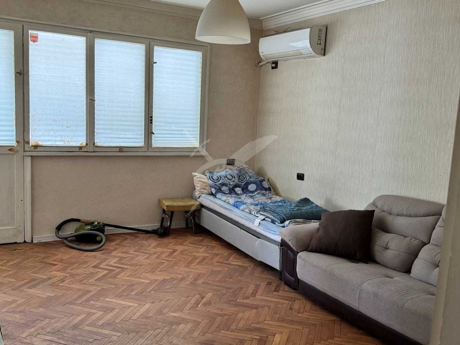 Дава се под наем Етаж от къща в София, Изток - 120 кв.м за 1200 € - Снимка #5