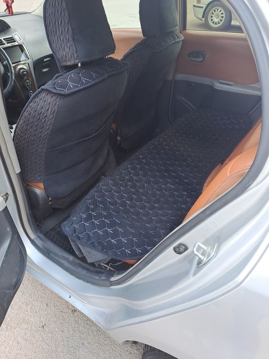 Продам Тойота Ярис хэтчбэк