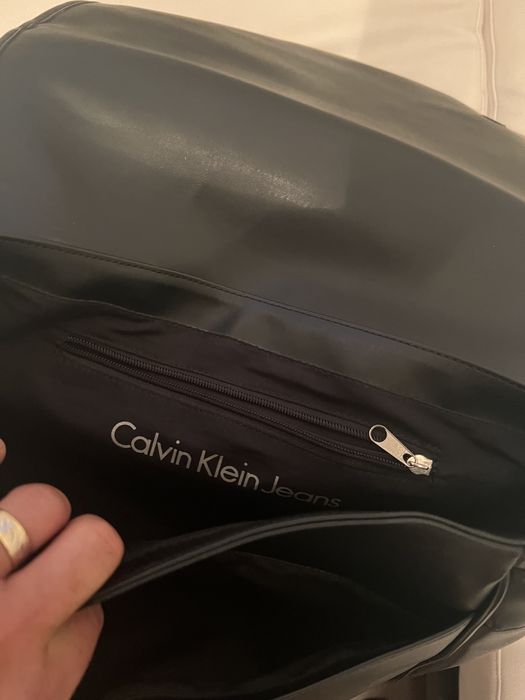Geanta bărbat Calvin Klein gen hilfiger versace