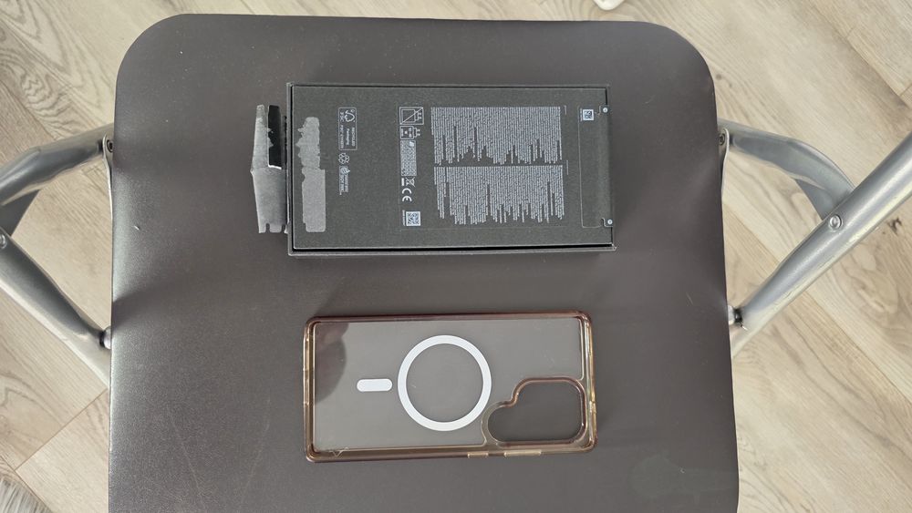 Vând Samsung S25 Ultra, negru ,512 GB
