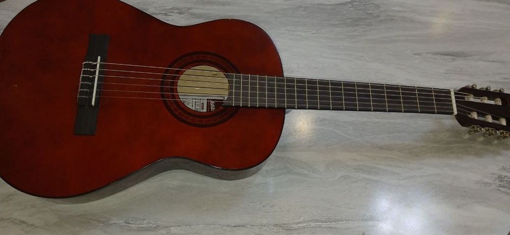 Gitara original sotiladi