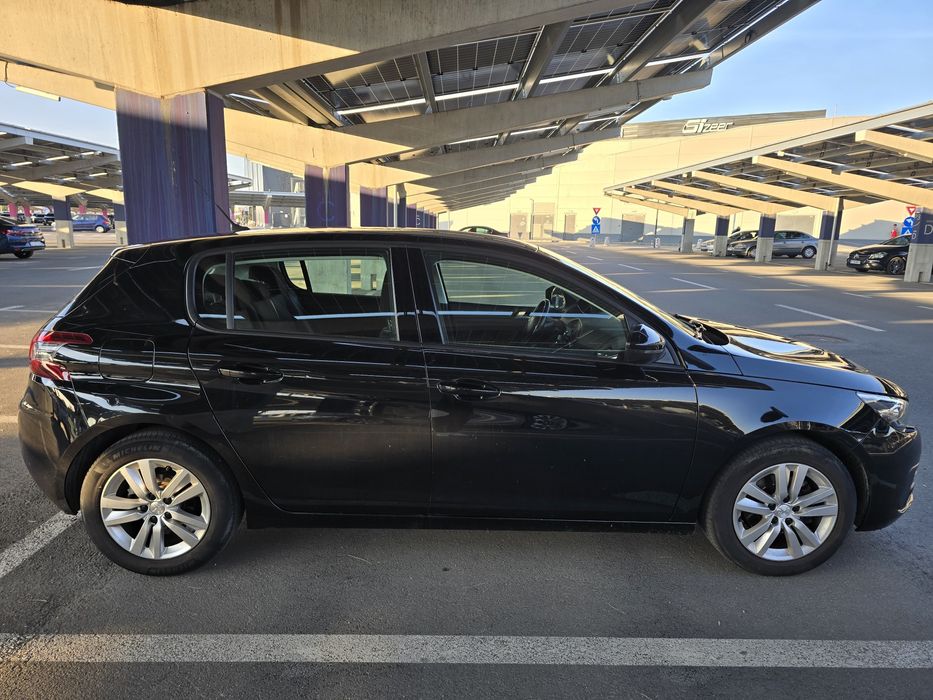 Peugeot 308 II, Active