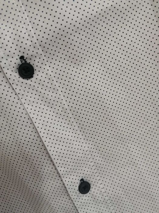 Нова мъжка бежова риза, размер  Л / ХЛ , размер L / XL