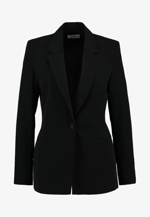 Costum SANDRO PARIS de la 5300 lei la 2300