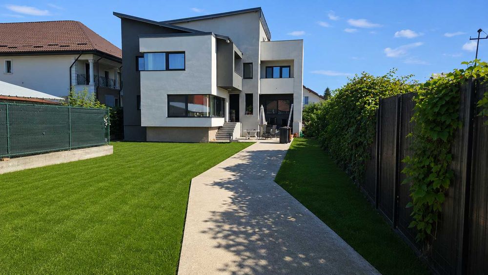 Vand vilă premium construită pentru uz personal | 371 mp desfășurați | Teren 532 mp | Cartier 23 August – Buzău