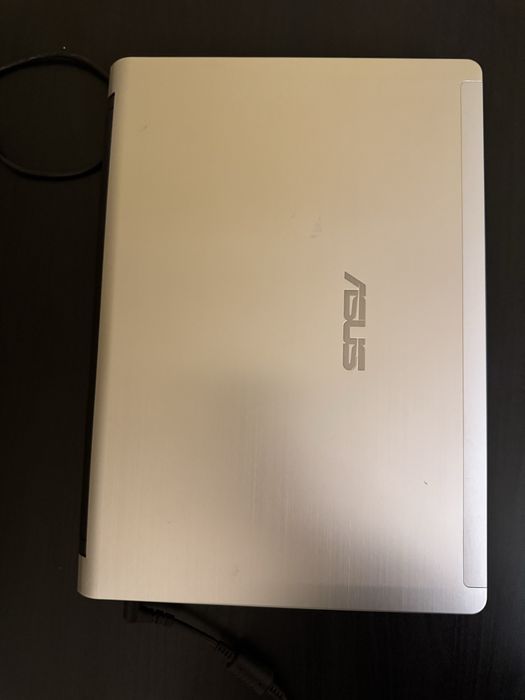Ноутбук ASUS UL80V