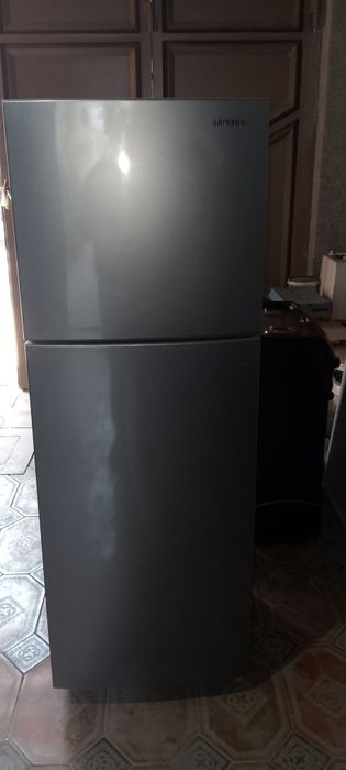 Холодильник Samsung