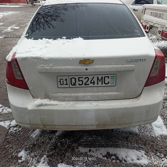 Автомобиль лассети