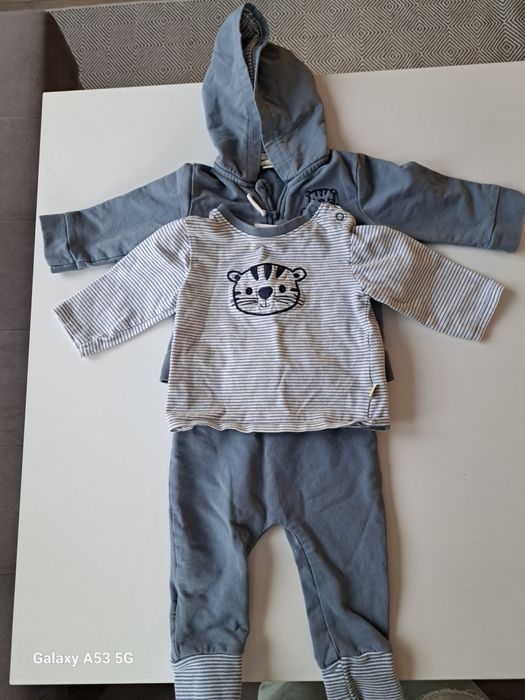 Бебешки дрехи-всяка на цена от 10 лв