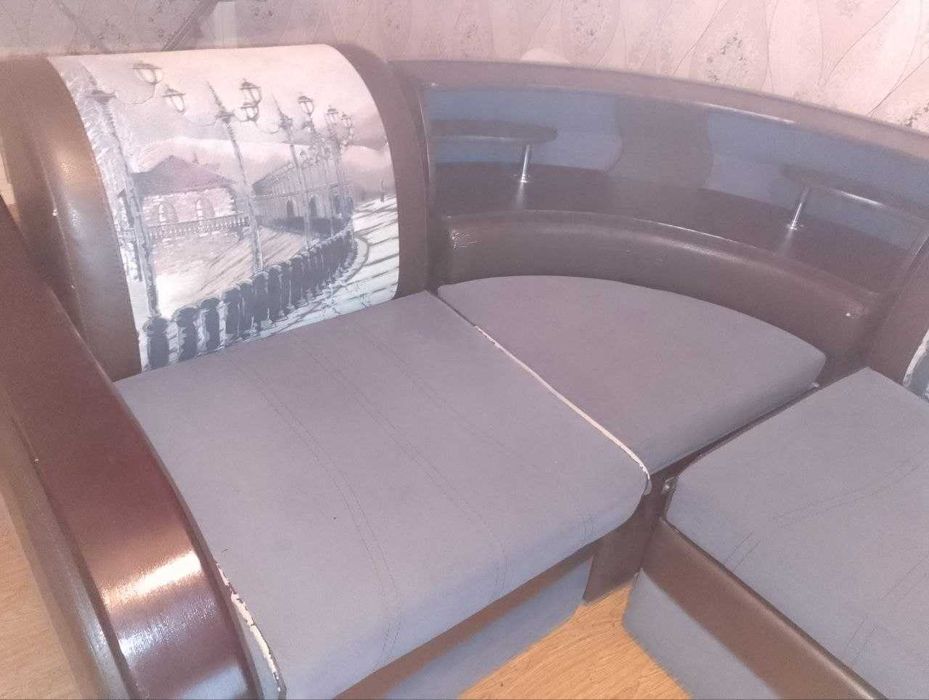 Продам угловой диван