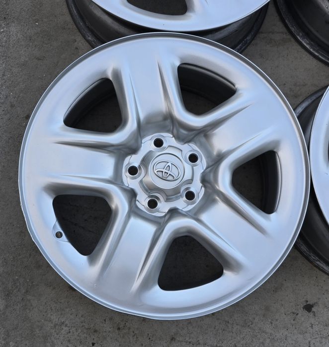 Тойота оригинал диски