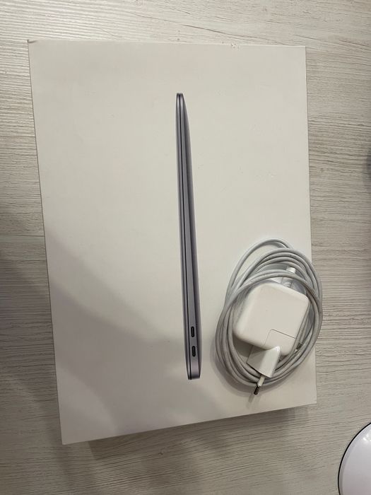 MacBook Air продаю