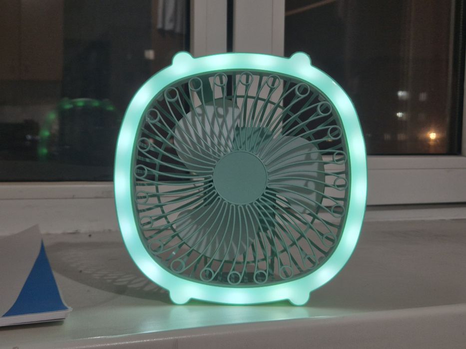 Вентилятор с лампочкой