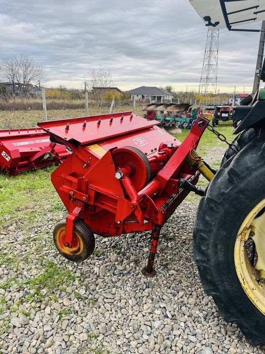 Tocator de resturi vegetale, spini, iarba, paie, 1.60 m JF pe cardan