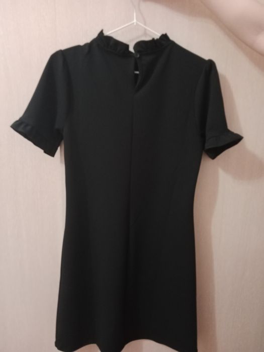 Продам платье новое на девушку