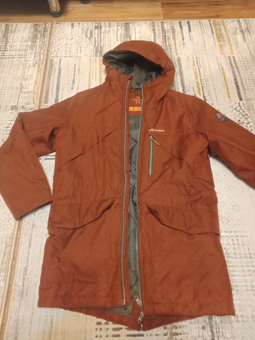 Продам куртку на рост 164/80