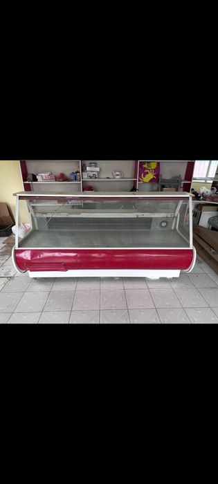 Холодильник қызыл