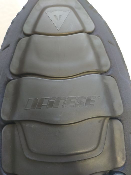 Vând protecție DAINESE pentru spate