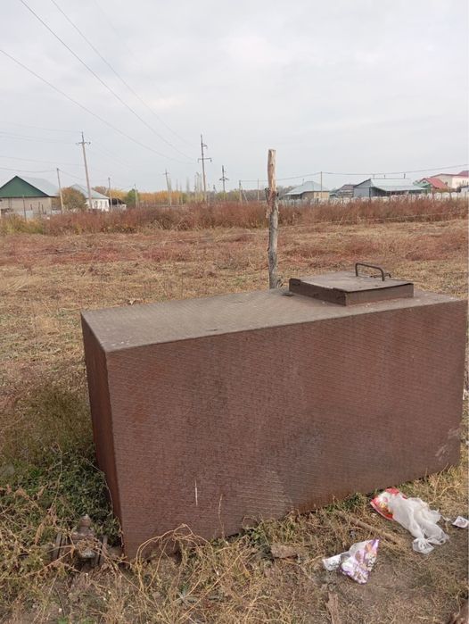 Емкость для воды и топлива