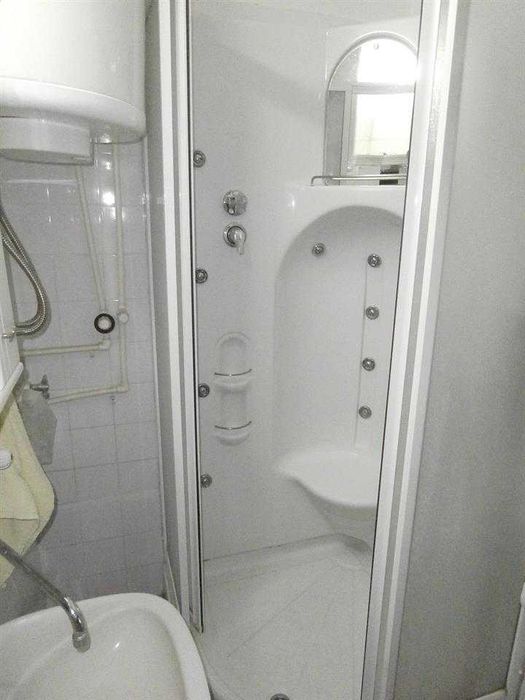 Дава се под наем Едностаен апартамент в Пловдив, Тракия - 33 кв.м за 173.4 € - Снимка #3