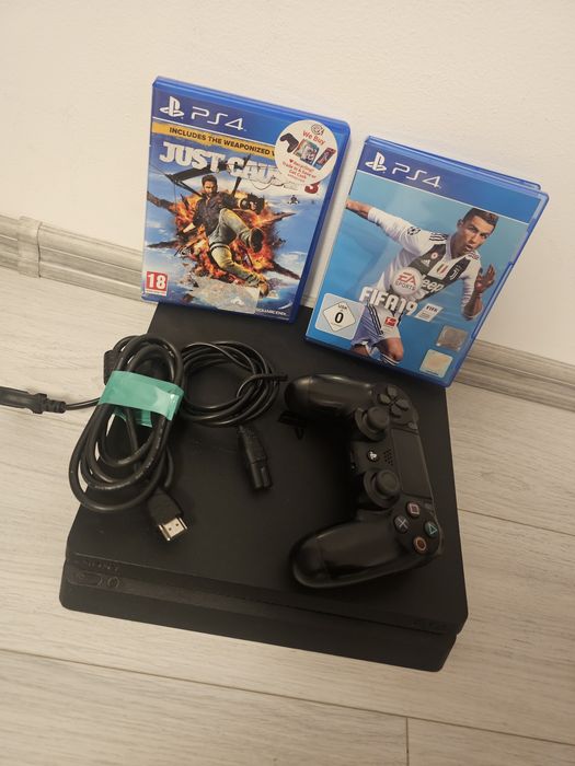 Playstation 4 slim /Ps4 500