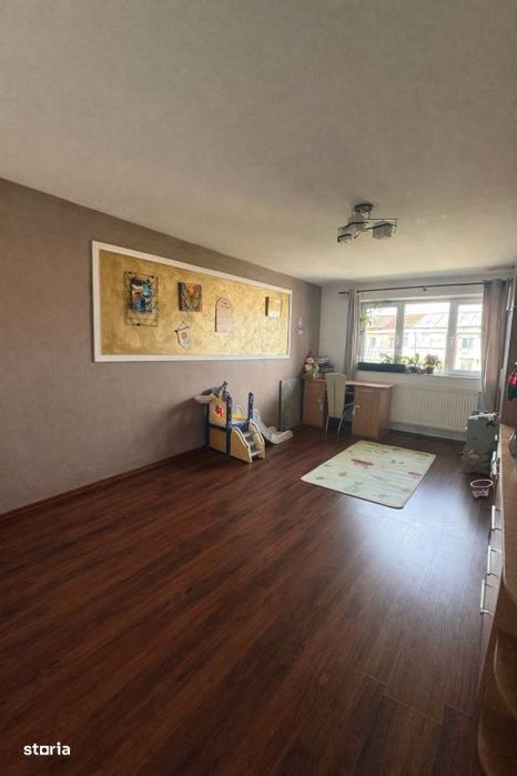 Apartament eficient compartimentat, renovat, 48 mp, zona Hotvon