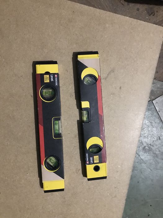 Nivela-Cumpana Germania 40cm Noua