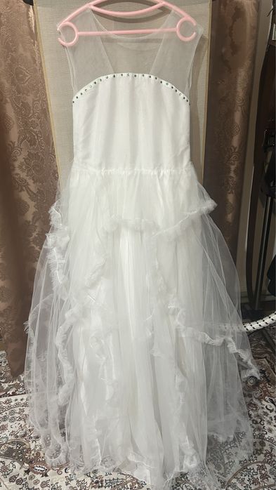 Бальные нарядные платья