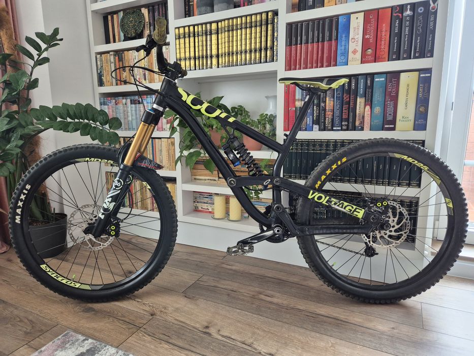 Scott Voltage FR710