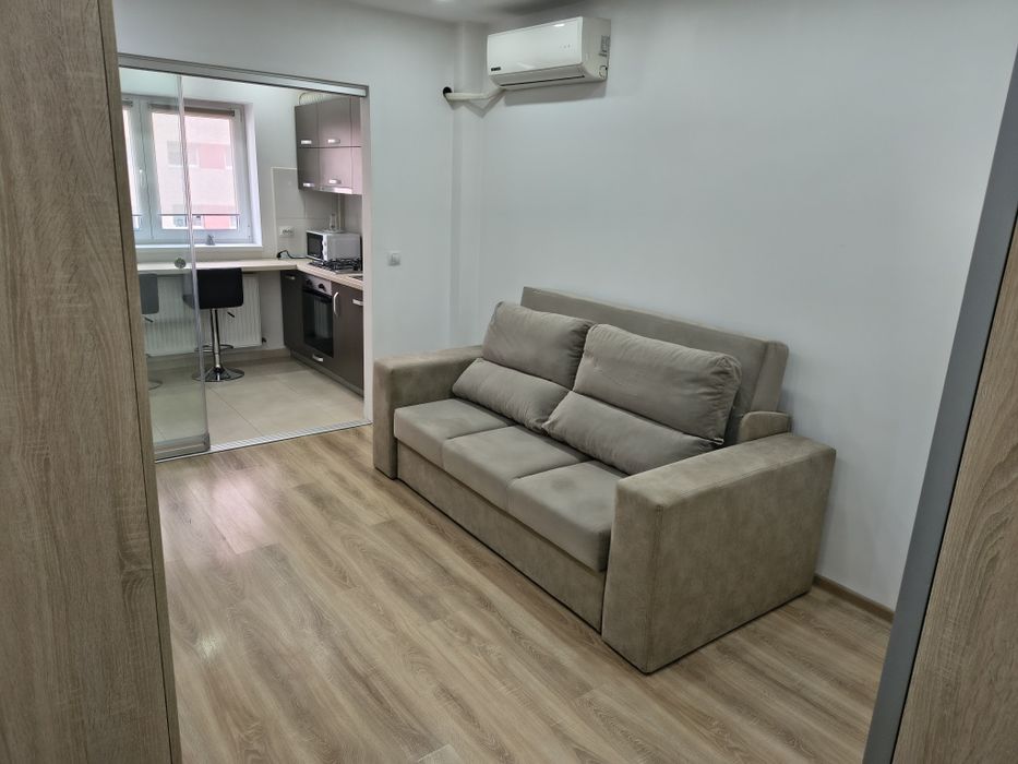 Garsoniera de închiriat