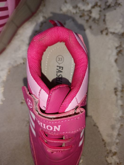 Ролик кросовка светящиеся