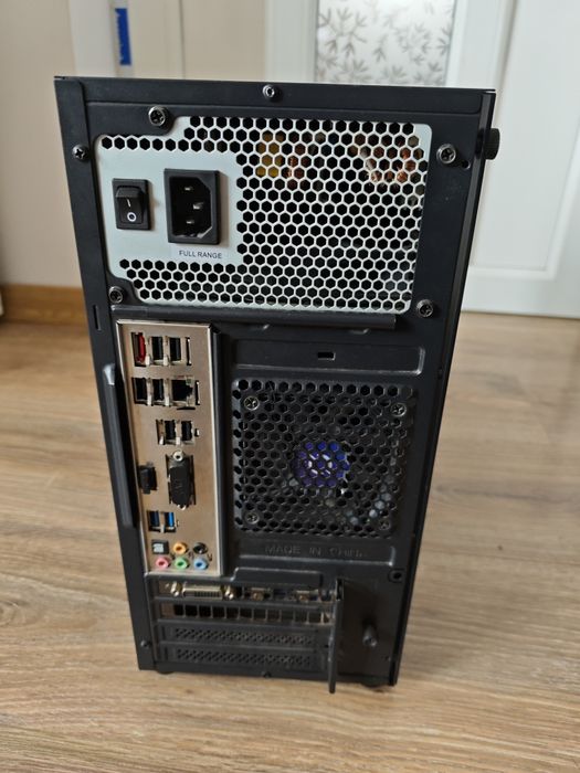 Vând PC low-end gaming