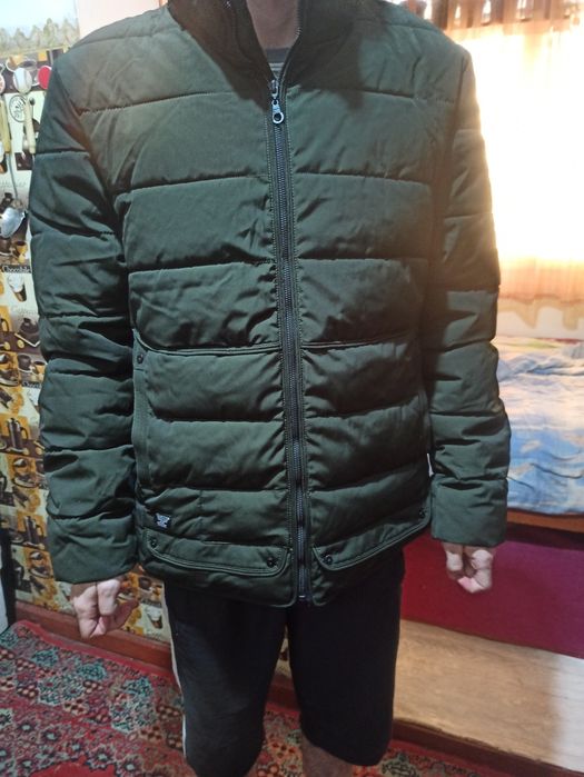 Продается мужская куртка