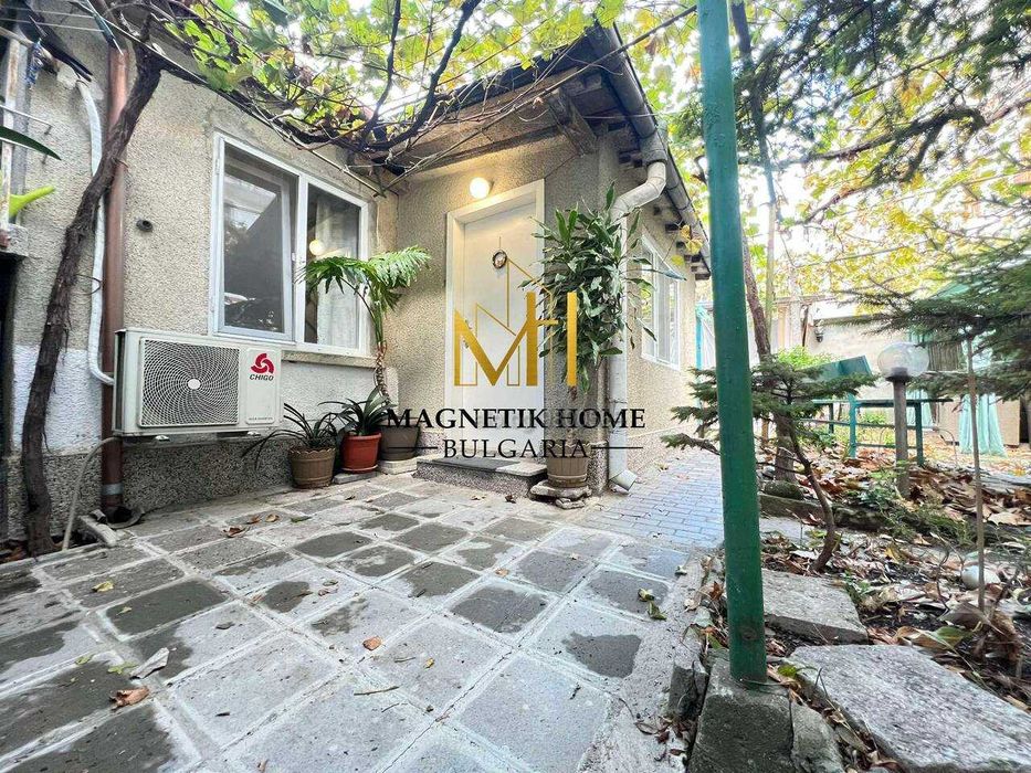 Дава се под наем Двустаен апартамент в Бургас, Възраждане - 60 кв.м за 351.9 € - Снимка #2