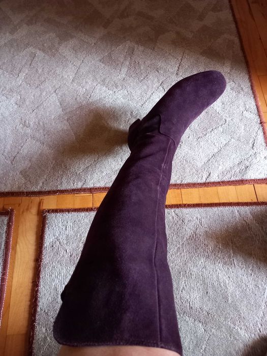 Cizme noi din piele mărimea  37