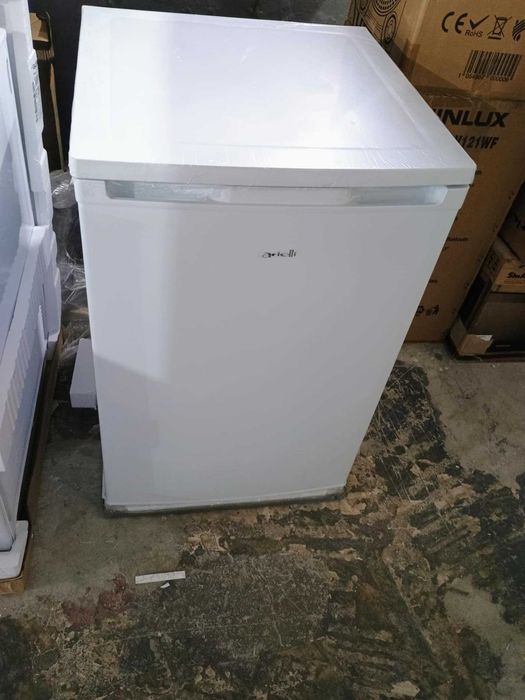 Чисто нов вертикален Фризер ARIELLI 84.5 с 5 години гаранция