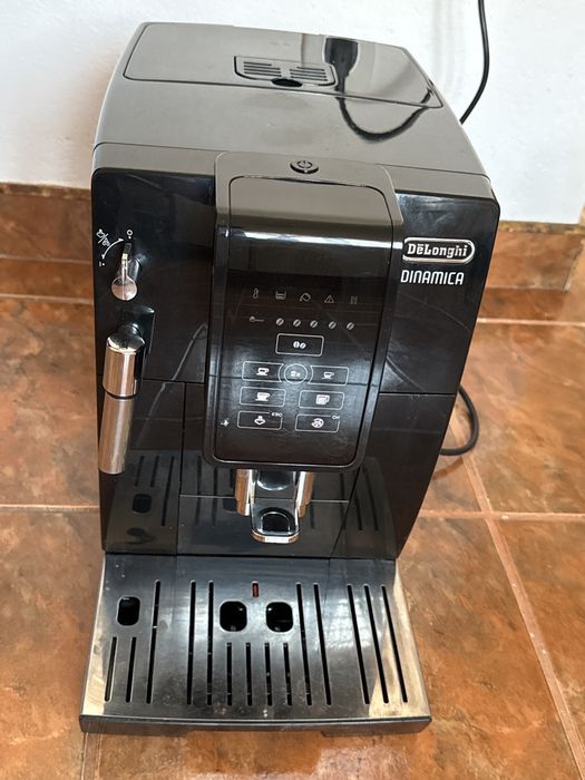 Espressor De’Longhi Dinamica