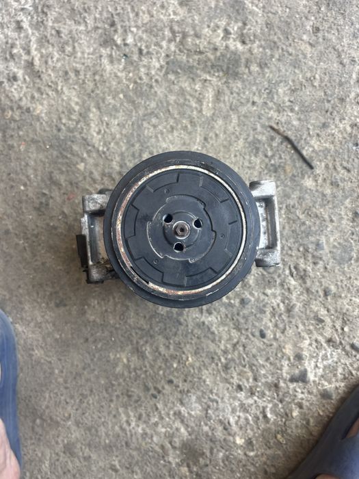 Compresor clima audi A6,A4-2.7tdi 3.0tdi  ( 2004-2011)