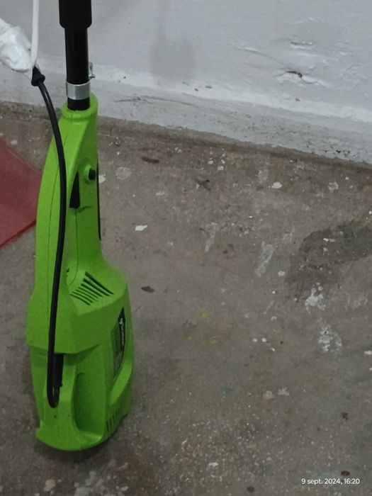 De vânzare coasă electrica.