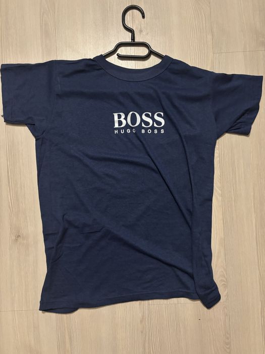 Tricou nou, la cel mai mic pret !