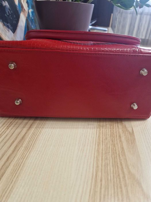 Сумка из натуральной кожи