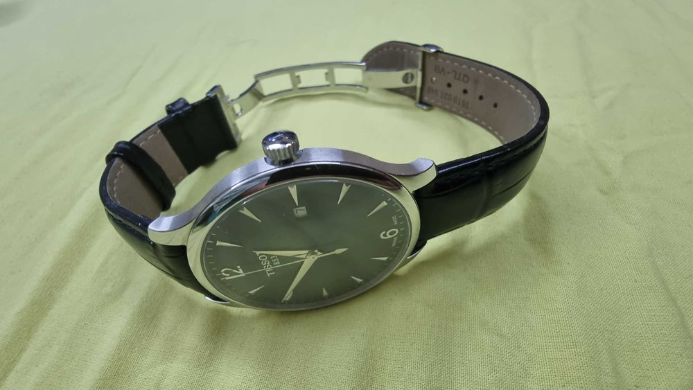 Швейцарски часовник Tissot Tradition